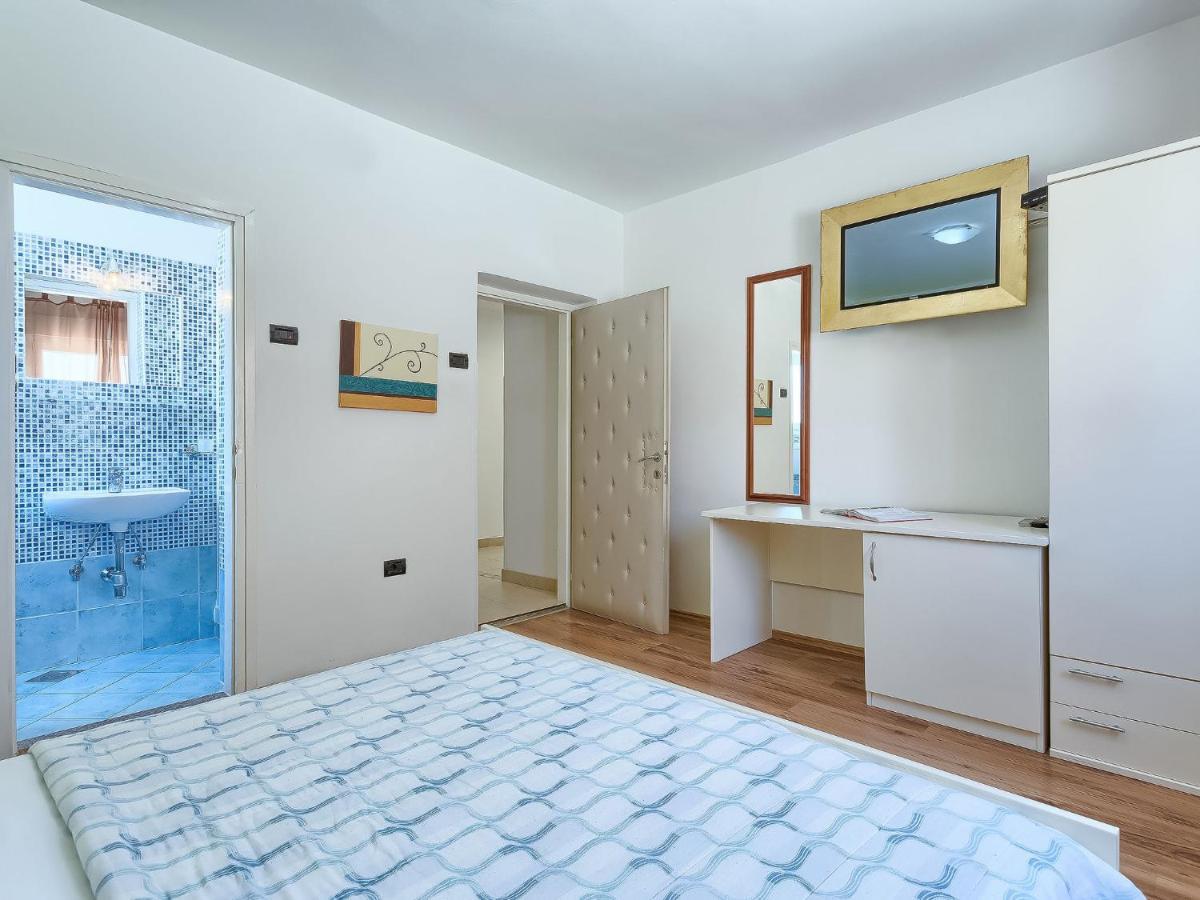 Apartment Nika-12 By Interhome Umag Zewnętrze zdjęcie